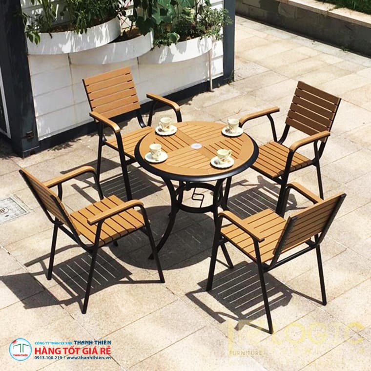 Bàn ghế cafe gỗ chân sắt