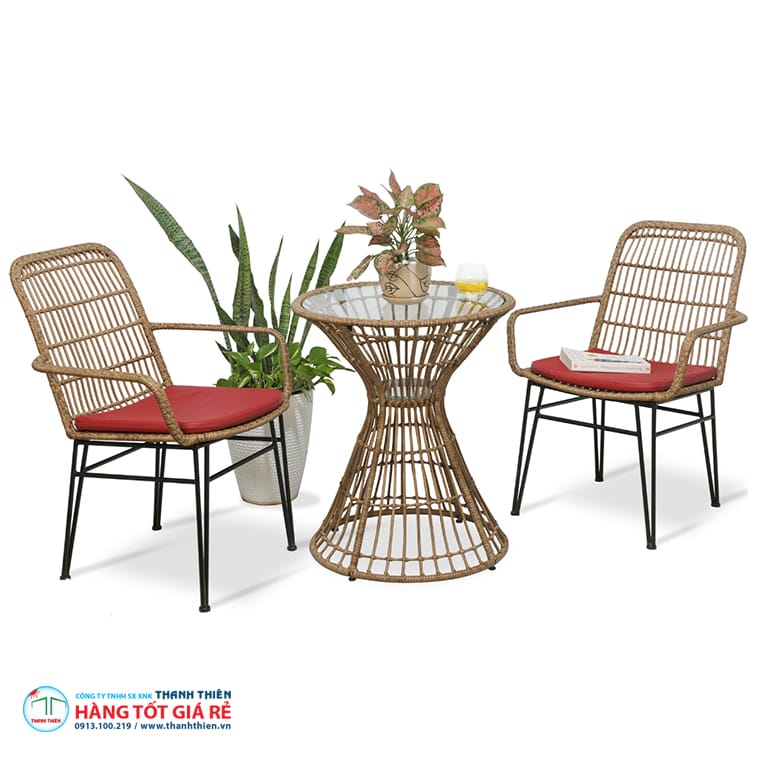 Bàn ghế cafe mặt đá hoặc gạch men