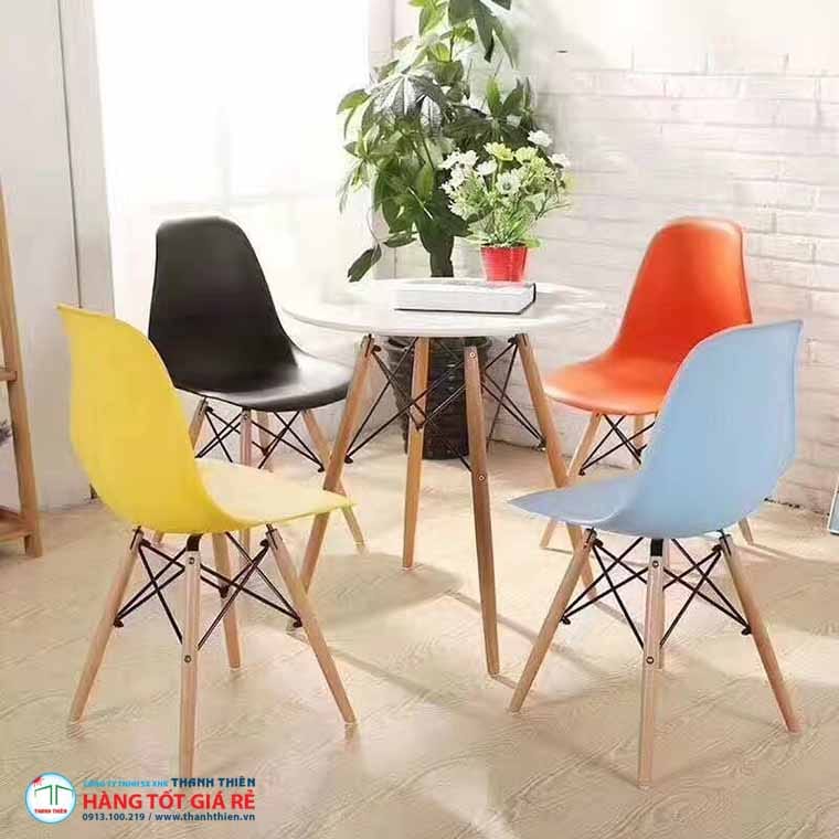nhược điểm của bàn ghế café nhựa