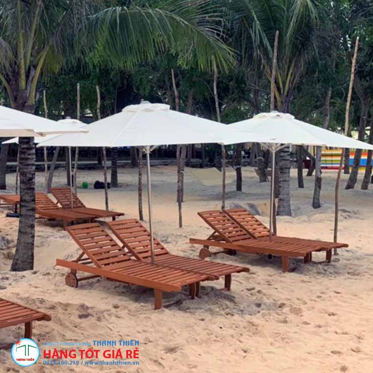 Giường tắm nắng gỗ Teak