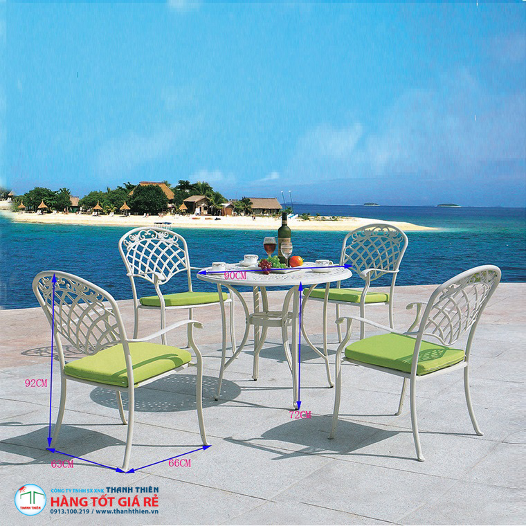 Bàn ghế cafe ngoài trời bằng nhựa